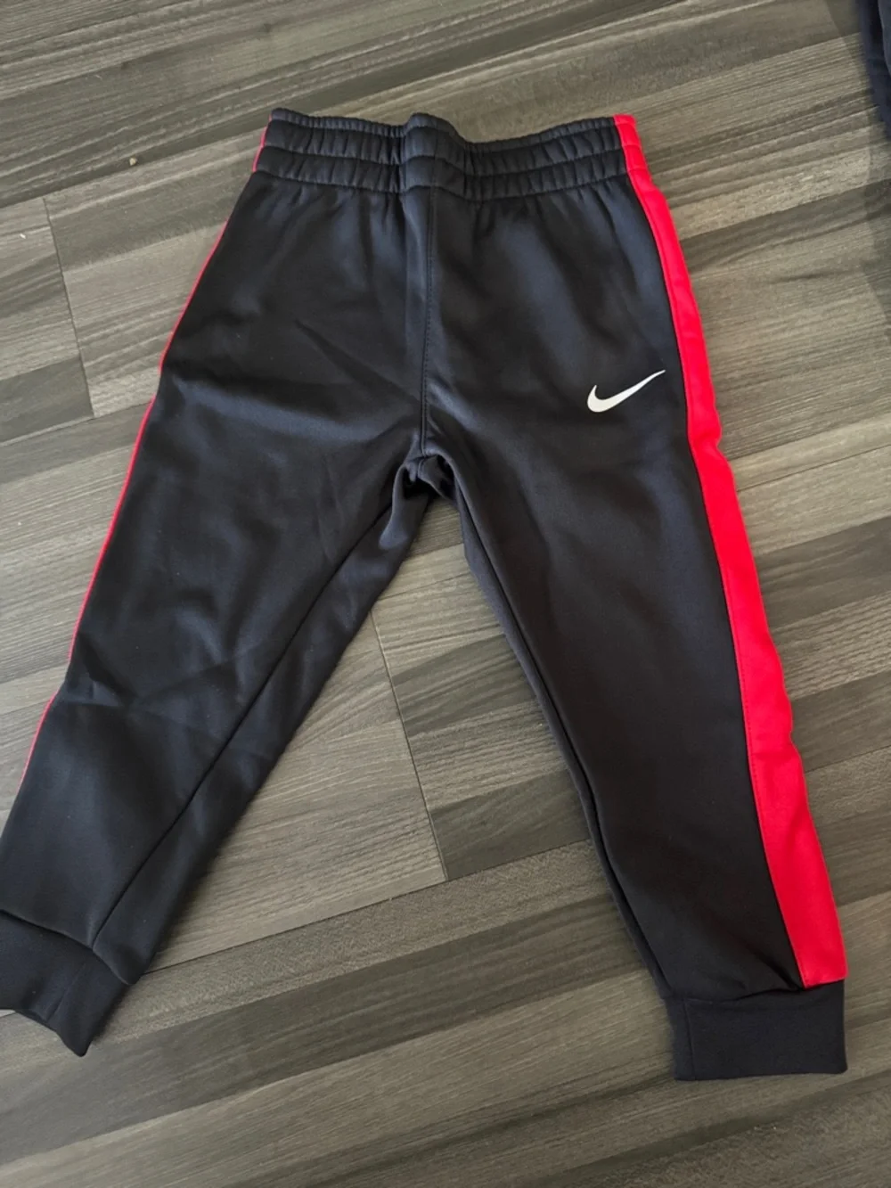 NWT Nike 2 piece jogger outfit - Picture 3 of 4